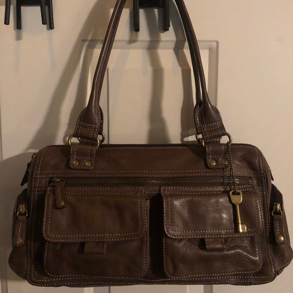 EUC LEATHER FOSSIL SATCHEL
